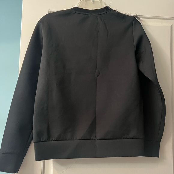 Sandro Elegant Black Garment - Picture 3 of 4